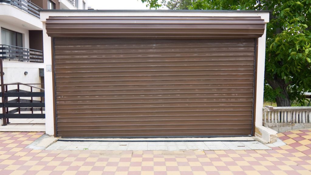 garaże z płyt betonowych